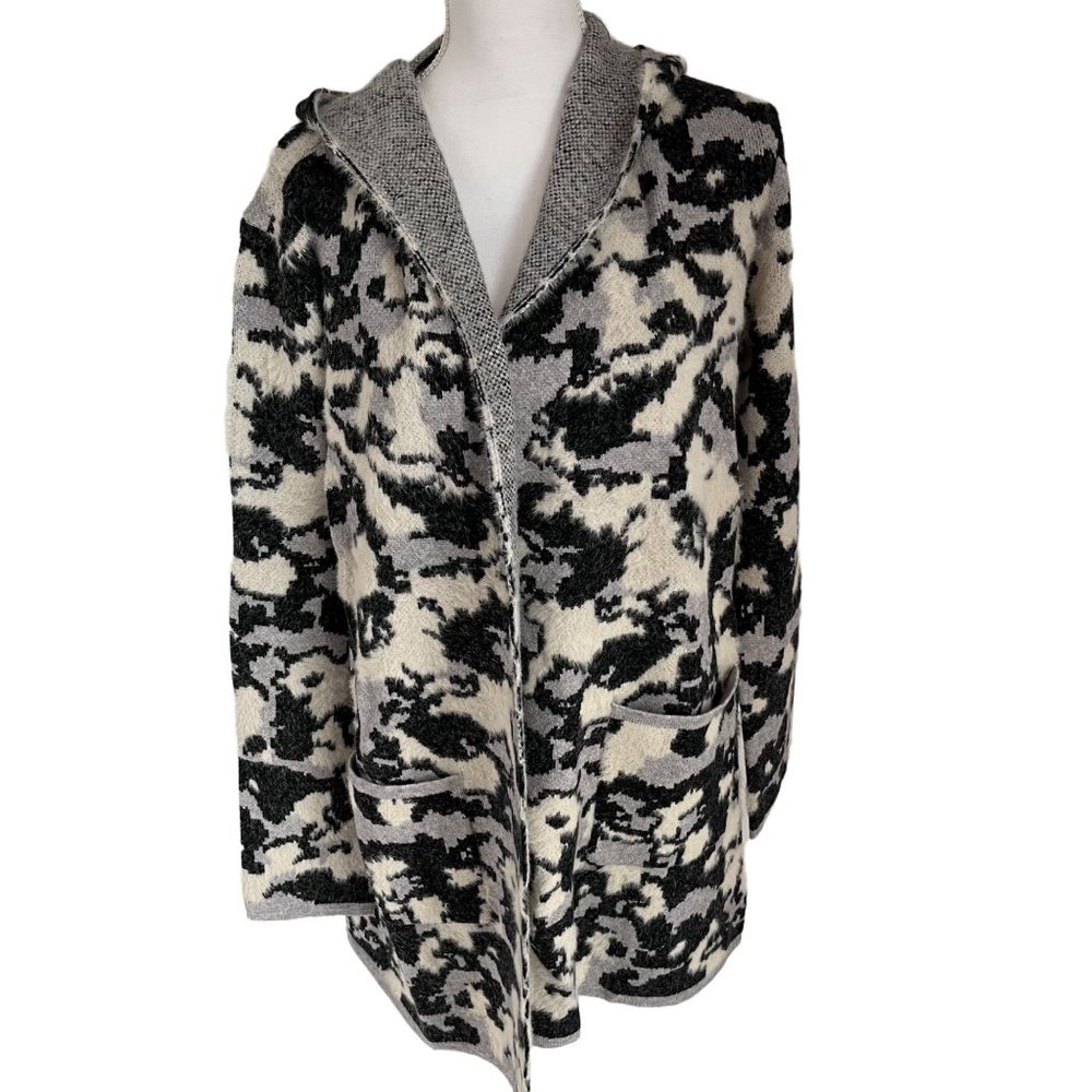 Cyrus Marbled Camo Furry Black Cream Long Sleeve Cardigan Sweater X-Large XL